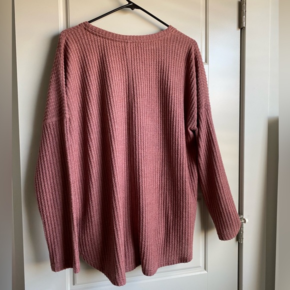 Kori boutique sweater - Picture 4 of 4